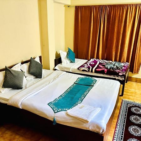 Hotel Vstm Sikkim Den Gangtok Esterno foto